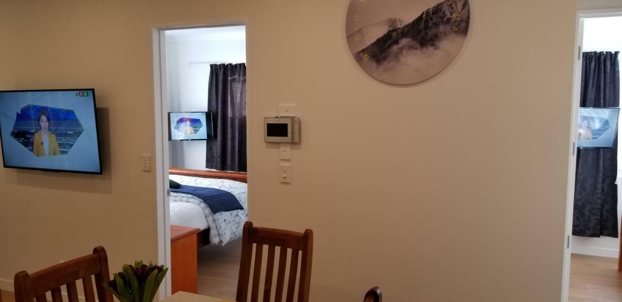 New Smart Home Nearby Plaza オークランド エクステリア 写真