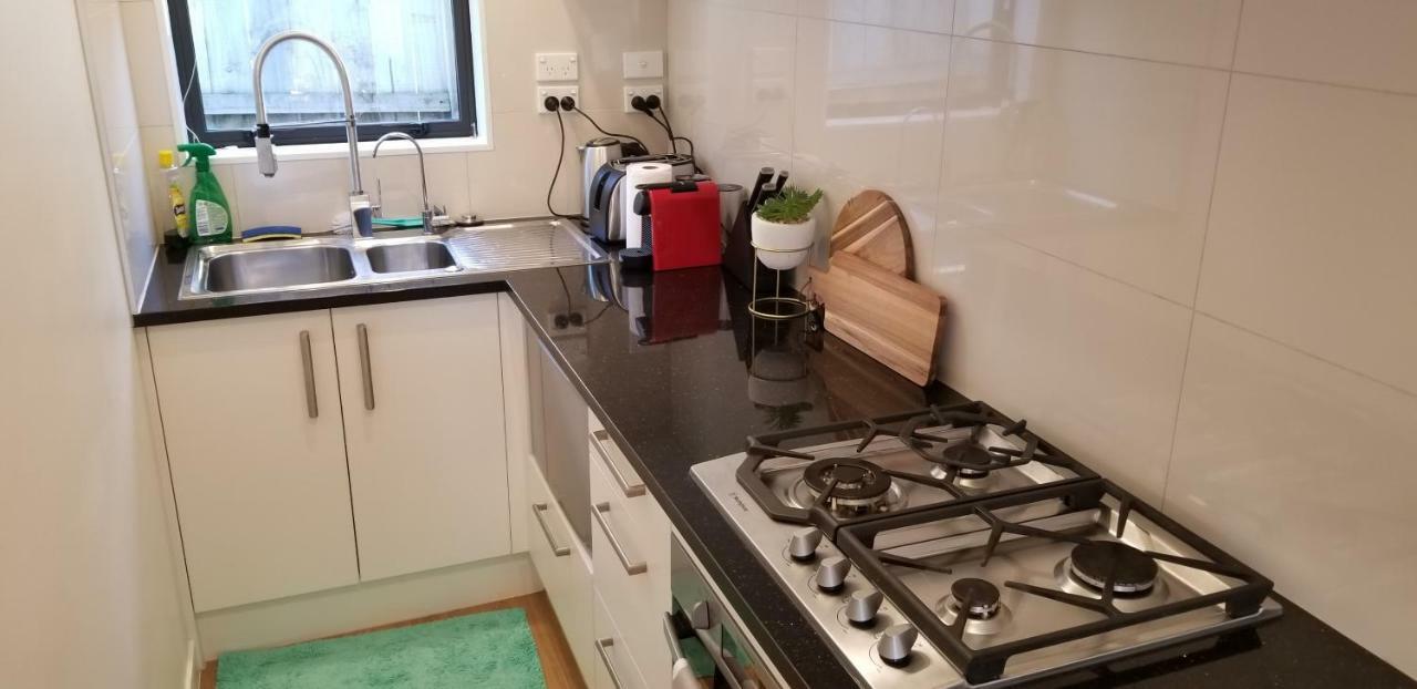 New Smart Home Nearby Plaza オークランド エクステリア 写真