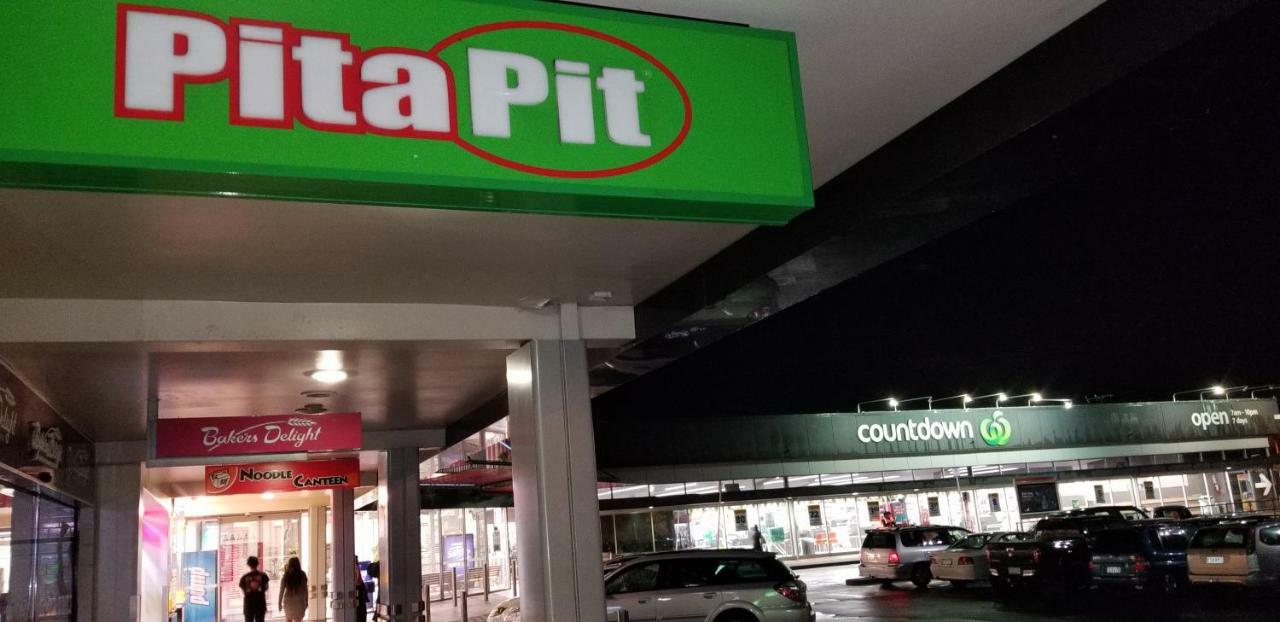 New Smart Home Nearby Plaza オークランド エクステリア 写真